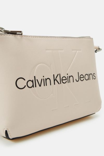 Calvin Klein Sculpted Camera Bag Ballet